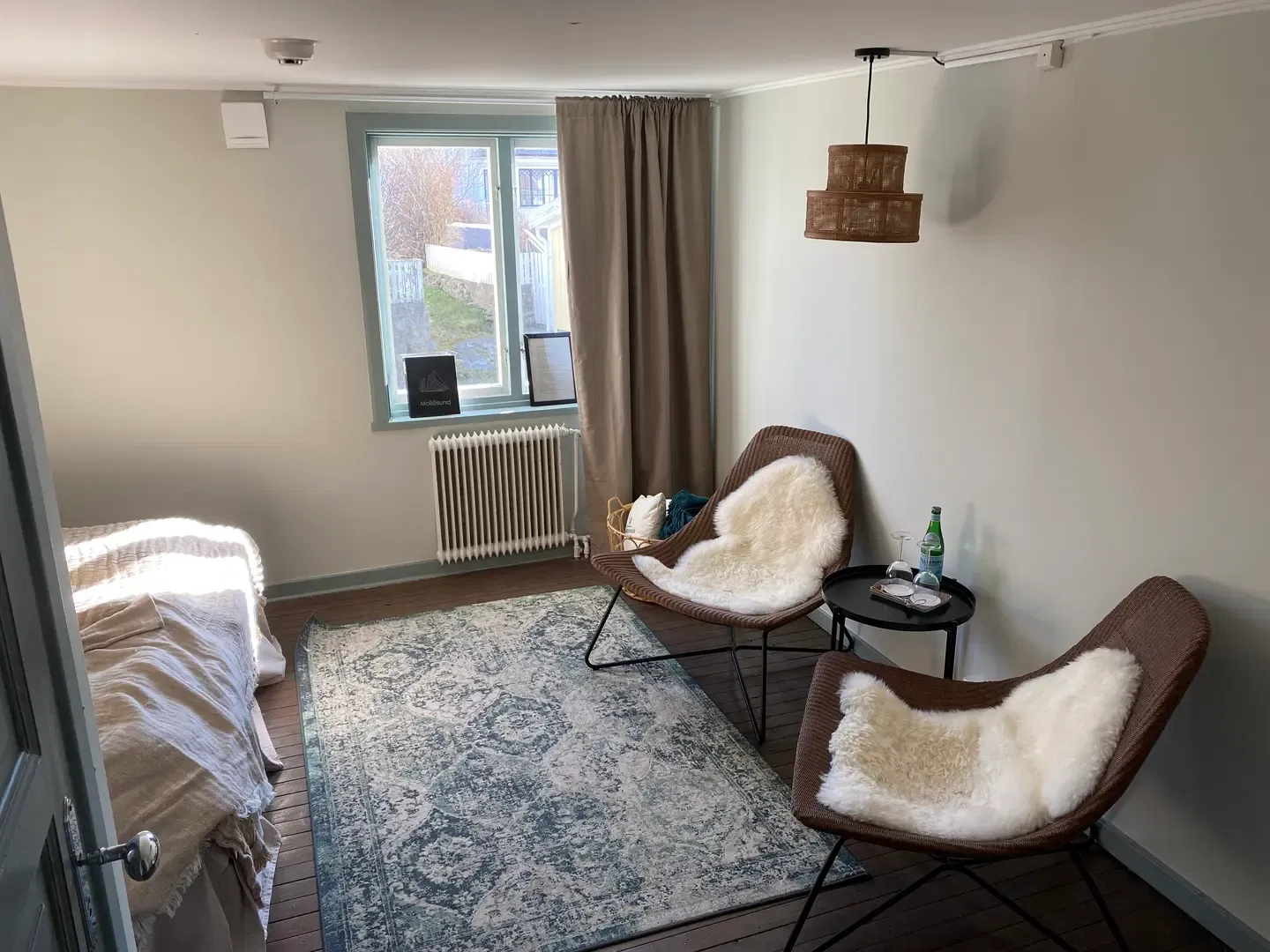 Rum #4, Dubbelrum - Image 1