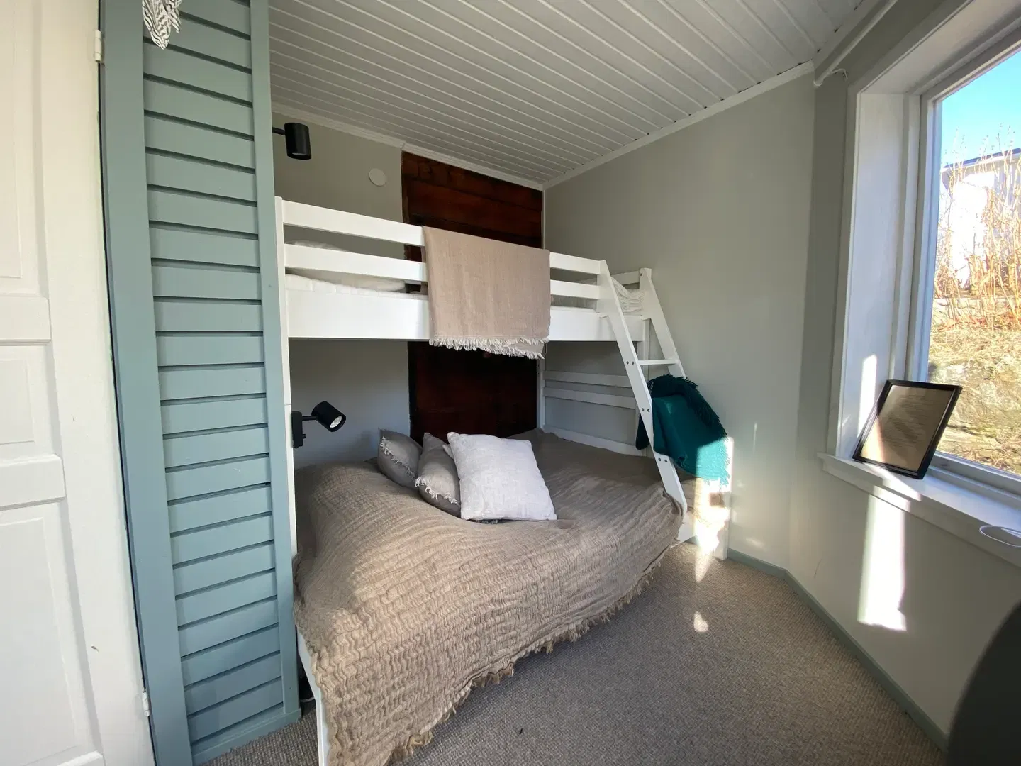 Rum #9, Trebäddsrum - Image 1